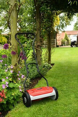 Cobra HM381 Hand Cylinder Mower 38cm (15in) With Grass Bag - Image 4