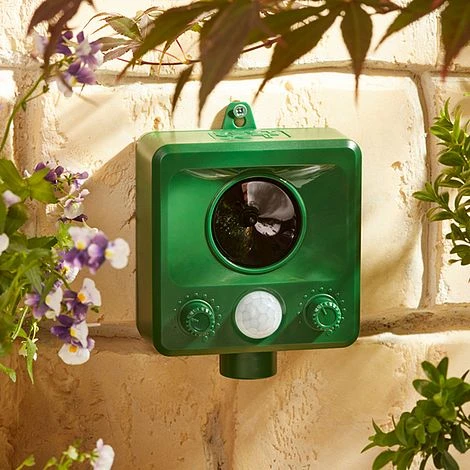 Pest XT Ultrasonic Battery Powered Repeller - Image 3